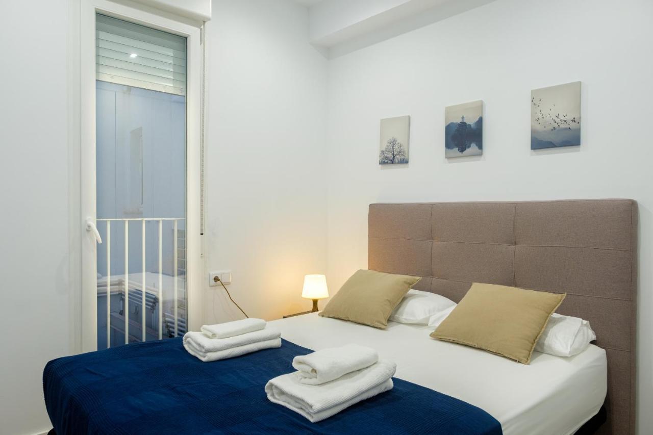 Apartment With Super Comfortable Beds Valenza Esterno foto